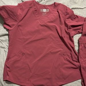 Wonderwink renew scrub set